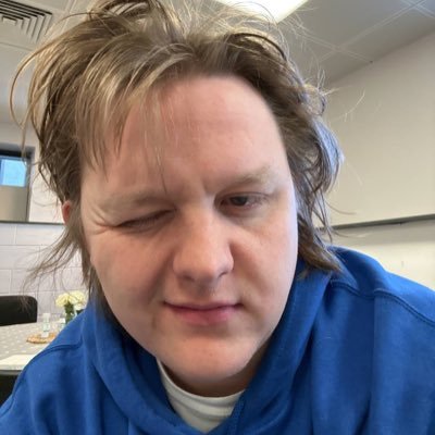 Official backup account of @LewisCapaldi Summer Tour 2026! Register for pre-sale now!!