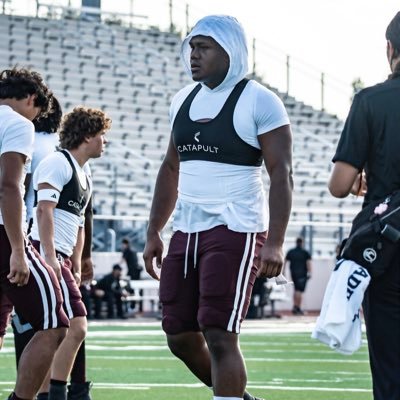 | 6'3 265 | DE, NOSE | @PearlandOilers | C/O ‘27 | Cell: 346-543-6550 | 3.1 GPA