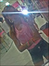 pros minoo qe tão se achando mi chamando di meu anjo de linda ou de gata... não se engane pq éssa gata,anjo ou linda ja tem donooo tah!!!!#Nixon'Luiz amooo vc