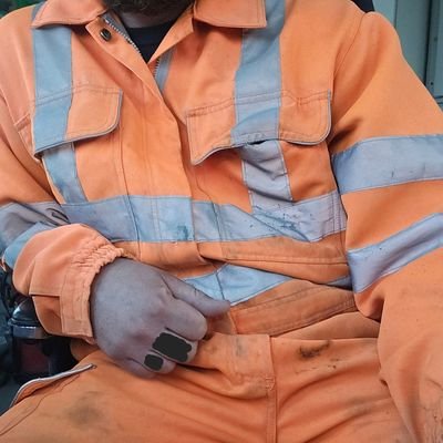 steve_furie's profile picture. Something cool, witty and engaging to draw in followers.