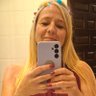 Lanubirt's profile picture. Te invito a mi día a día, pero trae huevos.
Contengo trazas de empatia y de mala leche.
Intolerante a l@s gil1p0ll4s