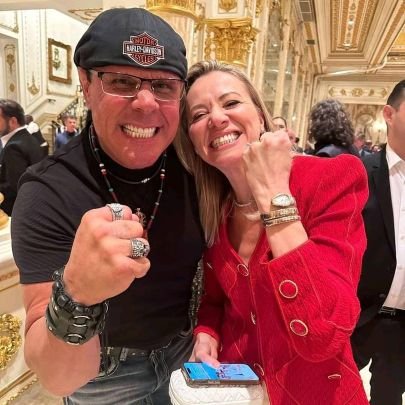 former competitive body builder/ wellness industry entrepreneur,former political consultant /campaign manager,Radio talkshow host,Q-patriot street fighter. 🇺🇲