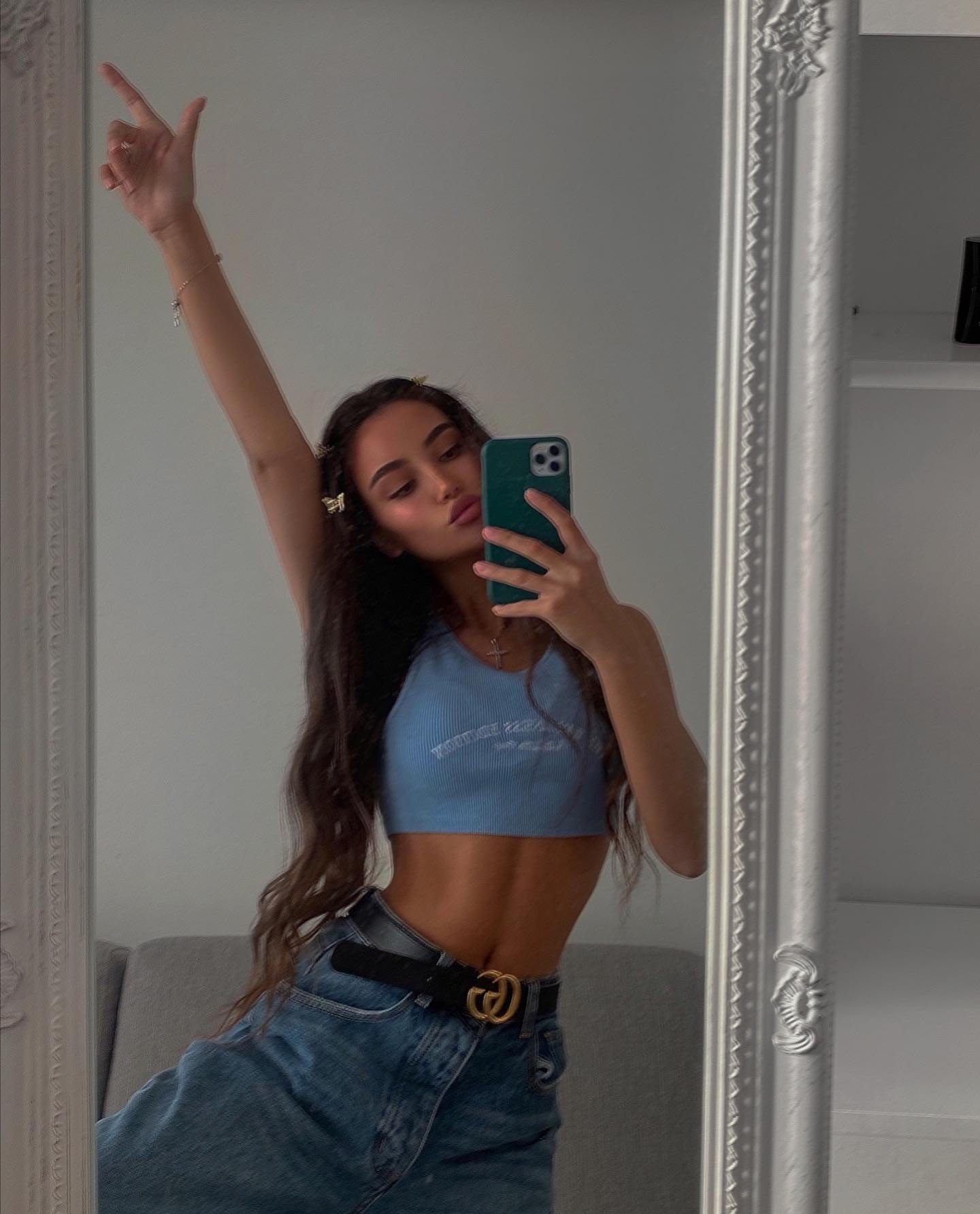 mewtwolady's profile picture. 
