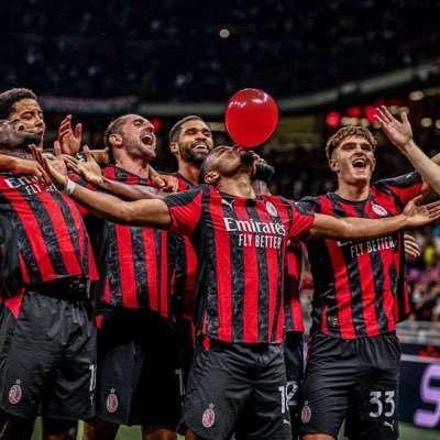 Fradelpunta1's profile picture. @Fradelpunta l'originale toscano di merda saltato 5 volte #MilanTwitter❤️🖤 OSS in psichiatria