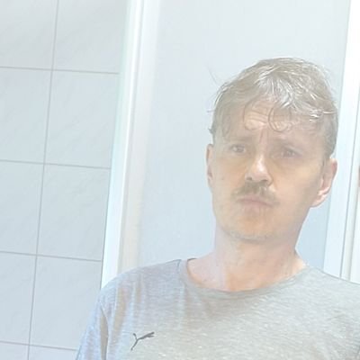 Minulle on tärkeää liikunta ja musiikki ja elän erit. terveellisesti ja matkustan paljon, kuvassa oleva alue yksi parhaista Lapissa, paratiisi patikoimiseen.
