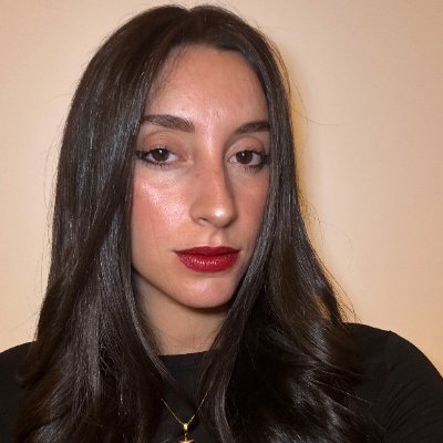 nicoledesignx's profile picture. Italian designer with a front-end background, now diving into @framer templates | Building my own business and sharing the journey along the way.