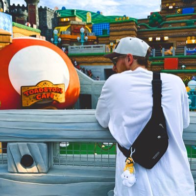 abugslifeonvhs's profile picture. ᵕ̈