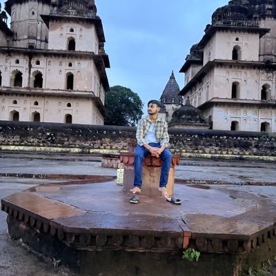 kurmi1111997's profile picture. 100% follow back