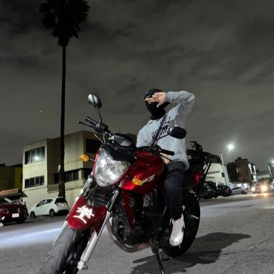 Aaron_ochoa6's profile picture. 444