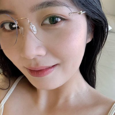💋来X交友纯粹是满足个人需求,同城或者附近的可以聊聊,私信只回复关注我的,线下只接受有礼貌讲究个人卫生的,幽默有情调的中年男人更加分哦 喜欢成熟 稳重大叔 +30 ..