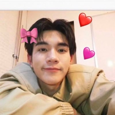 Let’s run away to the garden inside our heads 🌸🌻Khun noos 🎀 x Saturdayss 🪐 #Geminifourth 🩷