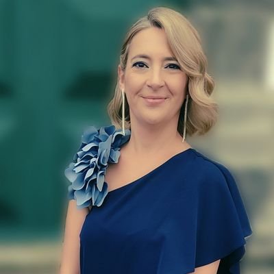 fernandesmclara's profile picture. Fui um pobre diabo. Não entendi a vida.