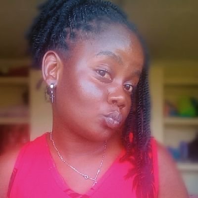 CDollar26020's profile picture. Chaos in cute packaging 🌱