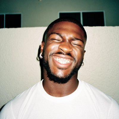 blackonbthsides's profile picture. …