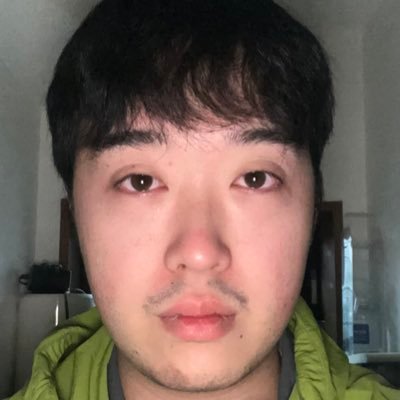 tooometome's profile picture. 紅茶や中国茶、台湾茶を色々飲んでみたいこの頃。まったりするのが大好きで残念な人間です。Tillandsia(エアープランツ)見るのが大好き❤︎無言フォローしたらすいまめん。葉巻を吸うのが好きです!今年いっぱいはトイレで撮ったこの顔