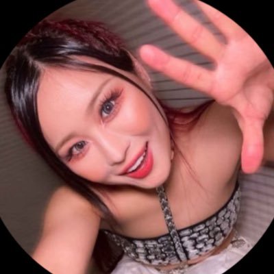 WWE Superstar.紫雷 IO SHIRAI → IYO SKY ONLY Official account