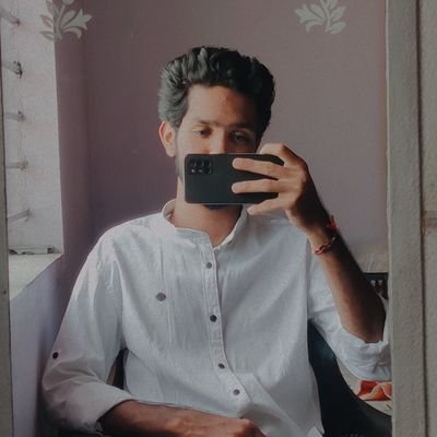 VishalMalladi's profile picture. Complex Soul 🫀