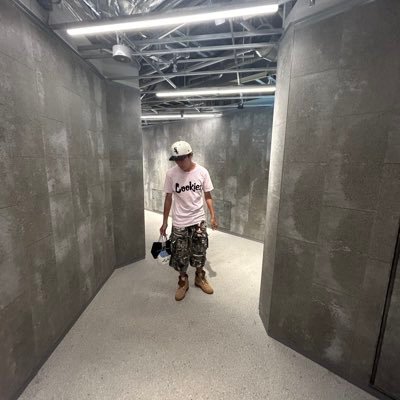 XyO9YxIbNS26r8E's profile picture. 見た目に囚われるなよ東京‼️