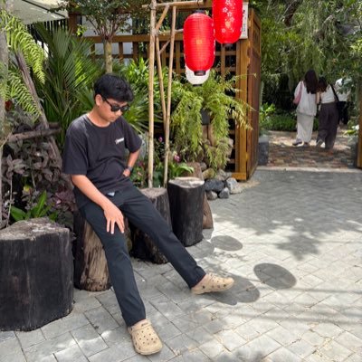 spkskx's profile picture. software engineer building for cambodia and humanity
🇰🇭/acc