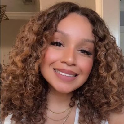 islaclaire2213's profile picture. US Marine |  | World Traveler 🌍 | Discipline & adventure.