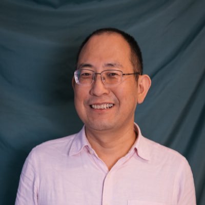 queer east asian writer and academic based in Nottingham. Author of The Passion of the Rabbit God, Queering the Asian Diaspora, and Self-Portrait as a Banana.