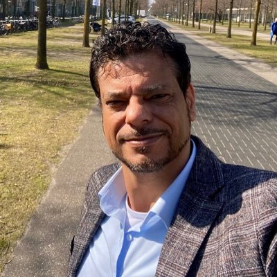 Living in Andalusië and Northern Brabant🇳🇱 🇪🇸Niet al te serieus op X. Woordkunstenaar. @Politie @OM, alvast sorry.
