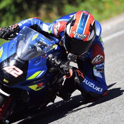 気分だけはmotoGPな バイクおじさんです😁🏁
今年はGSX-R125で オールジャパンミニバイクレース🏁に出場中
年末の目標は北川圭一杯や🥰
サーキット初心者さん向け、私なりの練習方法をYouTubeにアップしましたので良かったら観てやって下さい😊