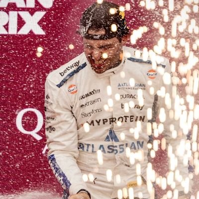 cou5incarlo5's profile picture. it's not clocking to you that i'm standing on business