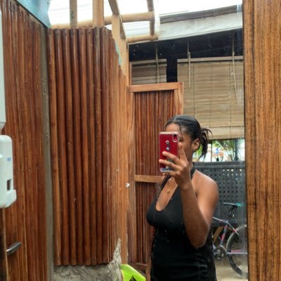 Novemberian1's profile picture. Just a girl💅🏽 IG//Yves_Treatz