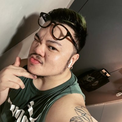 Creator of @artegoph | LABAN BAKLA! ✊🏻 Papa ni Toto 🐱#queerartph #equalityforall