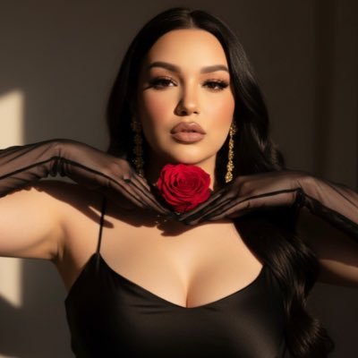 I'm not a regular mom I'm a Hot mom · 💍🧑🧑🧒🧒❤️