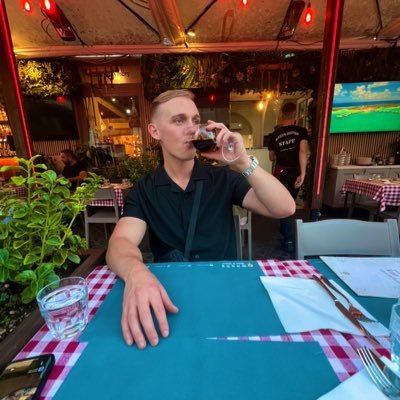 Tom - 27 - UK - Rarely stream or game anymore @eRaEternities - Jesus