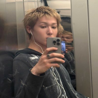 • (cortis 성Hyeon 마틴)🗯️#treasure 💘🐠🪸 #nct ⭐️ @xnghan_official 🙌🏻🩵 #.Dek69