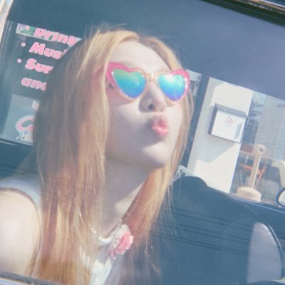 โกรธหนูก็ไปลงที่คนอื่นสิคะ ( hot girl stan Exo ot9 Epex ot8 ) (宝林)
