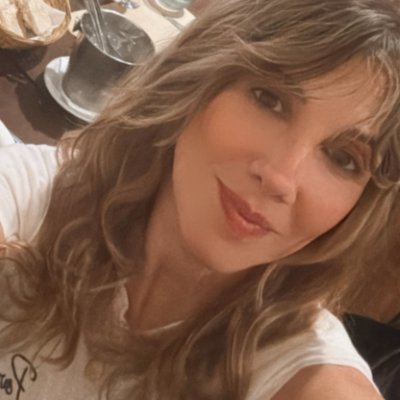 Traigo suerte. Apasionada por la comunicación y la política. Follow ≠ endorsement