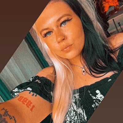 💇🏼‍♀️||🍑||🖤| SHG❣️|🦂| | Double C’s no Chanel | ©️©️ Zayne Albea 07/22/21 🖤
