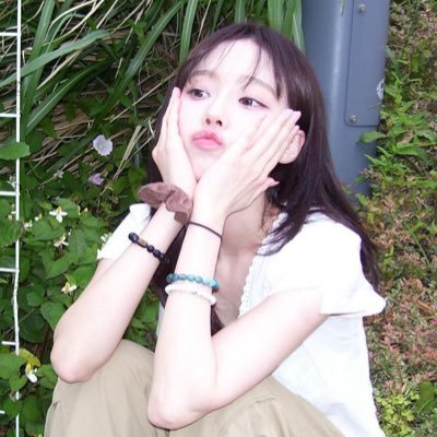 ✶: 𓂂 𓈒 ౨ৎ 여자 music | cats ✶: 안녕 ⊹ ࣪ ⑅ +82 | enfp 𓇼 #RebelxRxses