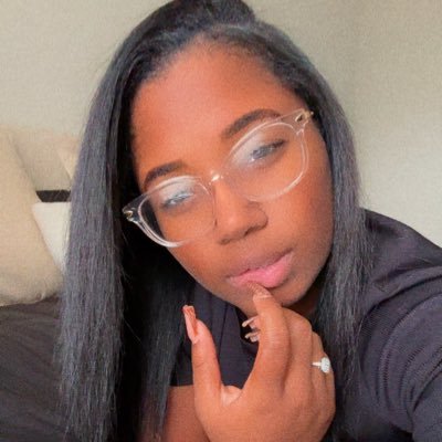 iloveuKMB_RIP's profile picture. 