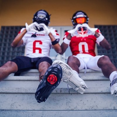 CarltonJr21's profile picture. Salesian College Preparatory high school 2026 |6’4 190Ibs |0, CB ~ WR 🏈, 21 SG ~SF 🏀| 📧: CbperrilliatJr@outlook.com ncaid 2303808928