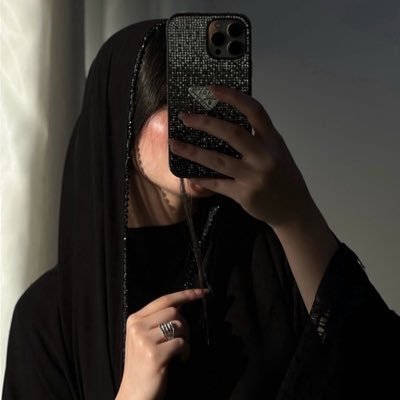 mem800200's profile picture. ••