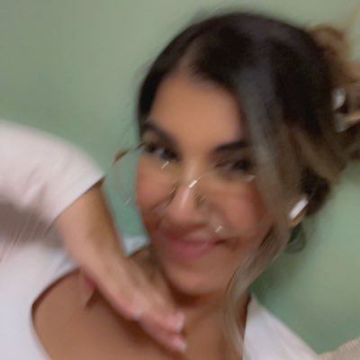 hyydrangeas_'s profile picture. pop culture • rock/metalcore • edm | cats, clouds & mountains | kindness above all else ✨