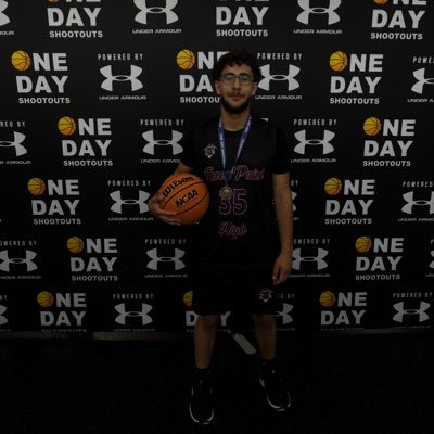 Amos Alonzo Stagg high school ‘27 | 5’10 | 170 Ibs | Guard🇸🇾🇯🇴🏀| Phone number 708-262-0116 | Email:adamalkhatatbeh4@gmail.com