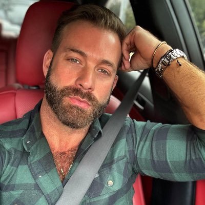 mikebenzel8's profile picture. Interior Designer