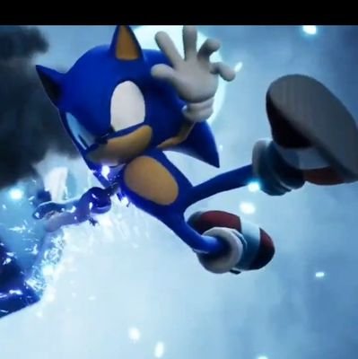 i upload games mostly sonic related games and I'm a multishipper SonAmy shadamy knuxouge shadouge etc also I read sonic idw comics.