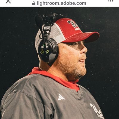 Dad of @wu_football QB Karson Kinnick @klindsay2023 🏈🏄🎣🦆🏋🏻♂️& Kammy G 🏌️♀️🏄🏻♀️ ~5A Mankato West assist football Coach WRs/Special Teams Cordinator