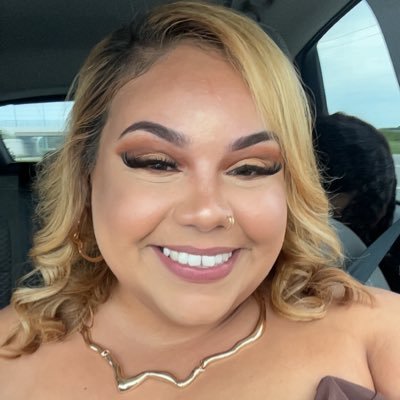 fuck yo twitter, bitches follow me in real life 🧍🏽♀️