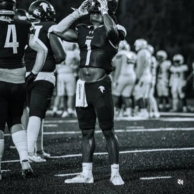 Whitnall Hs| Pos. RB & CB|Co. 2026| 5’8|weight:168|40 yd. 4.44|Vert 41|Bench 280|Squat 455|Email: isaiahmorehouse12@gmail.com| #: 262-722-3741| HC: @rwiduch
