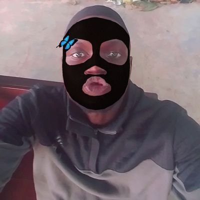 Samzzy_Frosh's profile picture. 