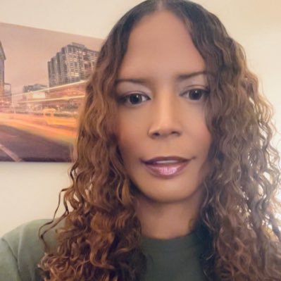 Proud military daughter/ 💍+🧑🧑🧒👧🏽/🥰 all things that make my🧠🤔/Both 🐘&🫏suck🤷🏽♀️I happily block ignorant racists & bigots💯