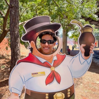 DJ, formado em Psicologia, estudante de Artes Cênicas & G do Baile do PG https://t.co/2yaZp6y33G / https://t.co/hwdEYKGl6K